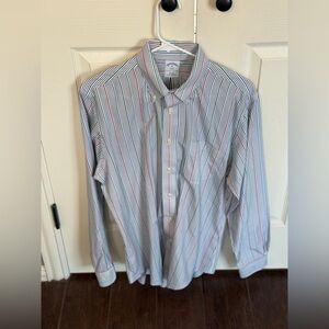 Brooks Brothers 346 Striped button front dress shirt men’s medium